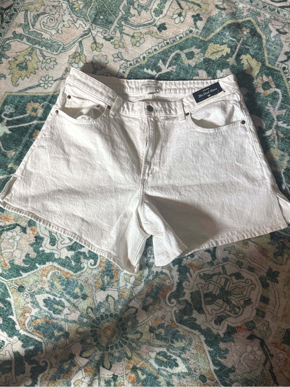 Abercrombie & Fitch White Denim Curve Love High-Rise Dad Shorts 5In